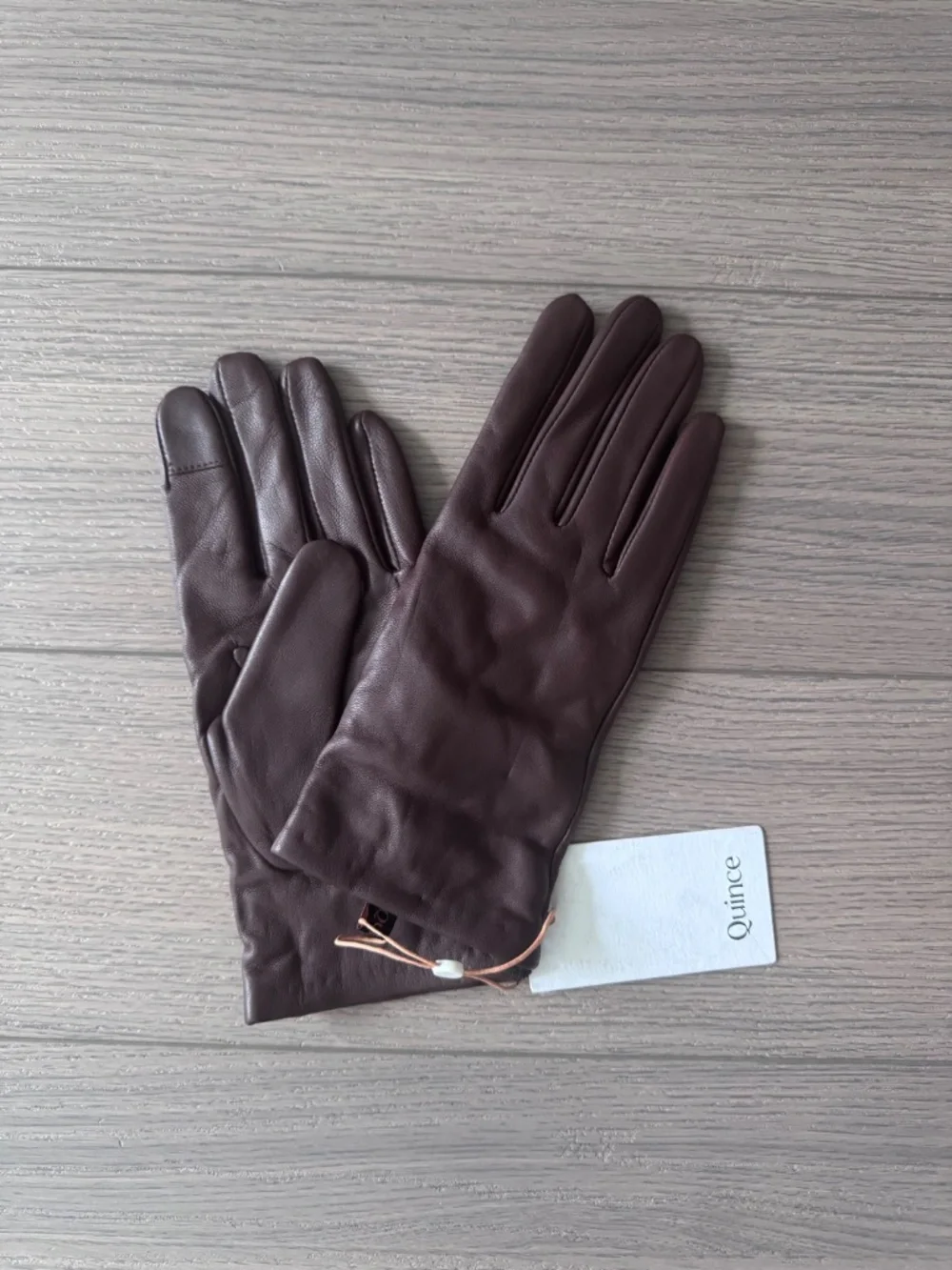 Quince leather cashmere-lined gloves size large